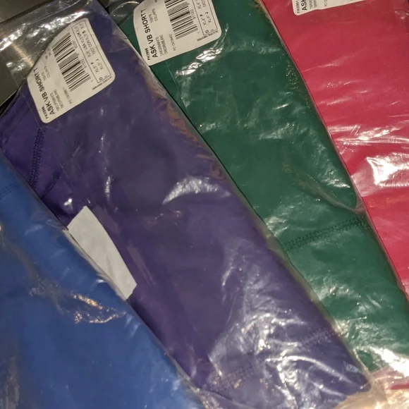 adidas volleyball shorts XL bundle of 4. all new